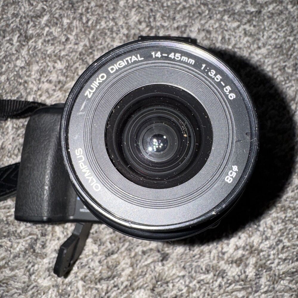Olympus  E-500 DSLR Camera w/ 14-45mm - 401 And Charger - Picture 3 of 5
